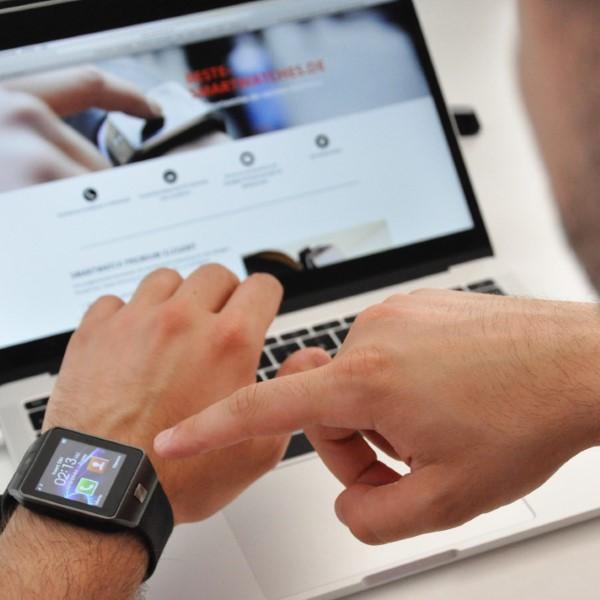 Smartwatch bluetooth